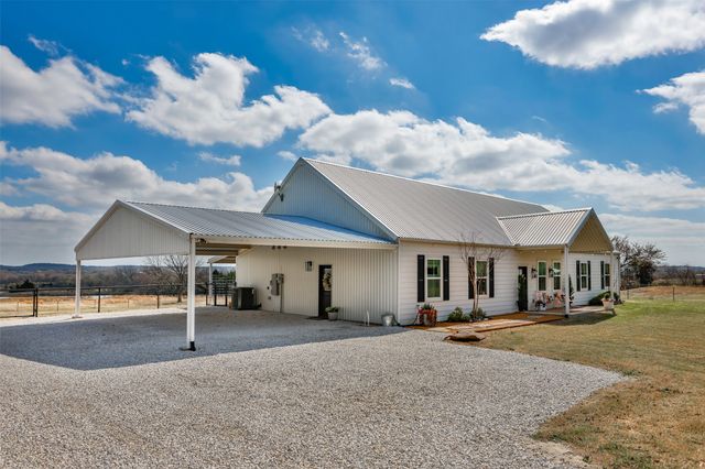 646 County Road 2121, Gainesville, TX 76240