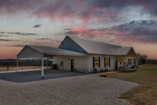 646 County Road 2121, Gainesville, TX 76240