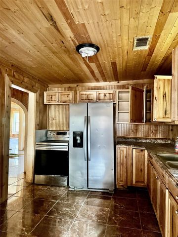 2340 19th Street, Port Arthur, TX 77640