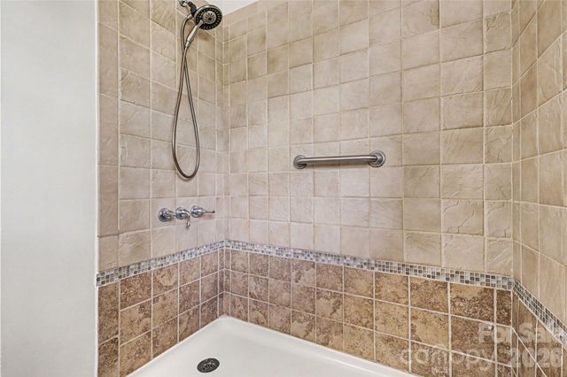 211 Windsor Drive, Shelby, NC 28150