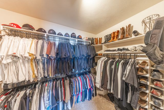 1129 E SANDERS RD, Sandy, UT 84094