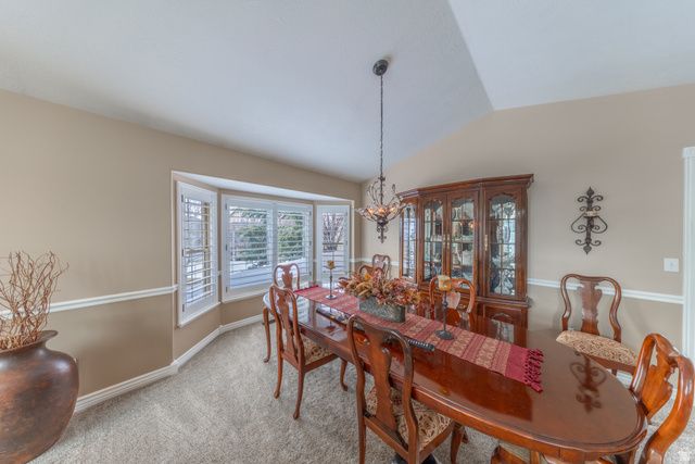 1129 E SANDERS RD, Sandy, UT 84094