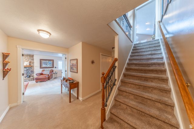 1129 E SANDERS RD, Sandy, UT 84094