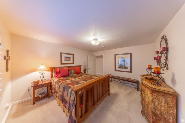 1129 E SANDERS RD, Sandy, UT 84094