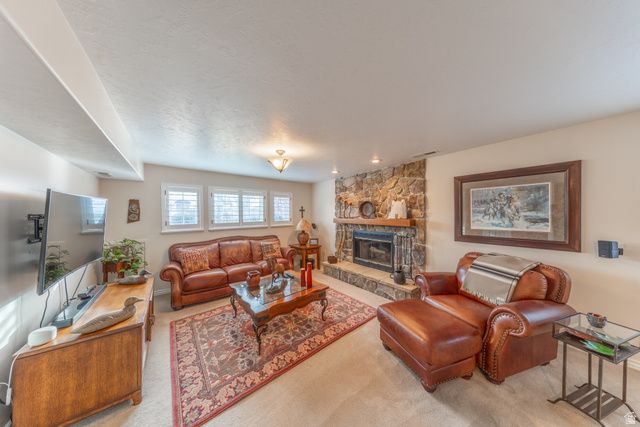 1129 E SANDERS RD, Sandy, UT 84094