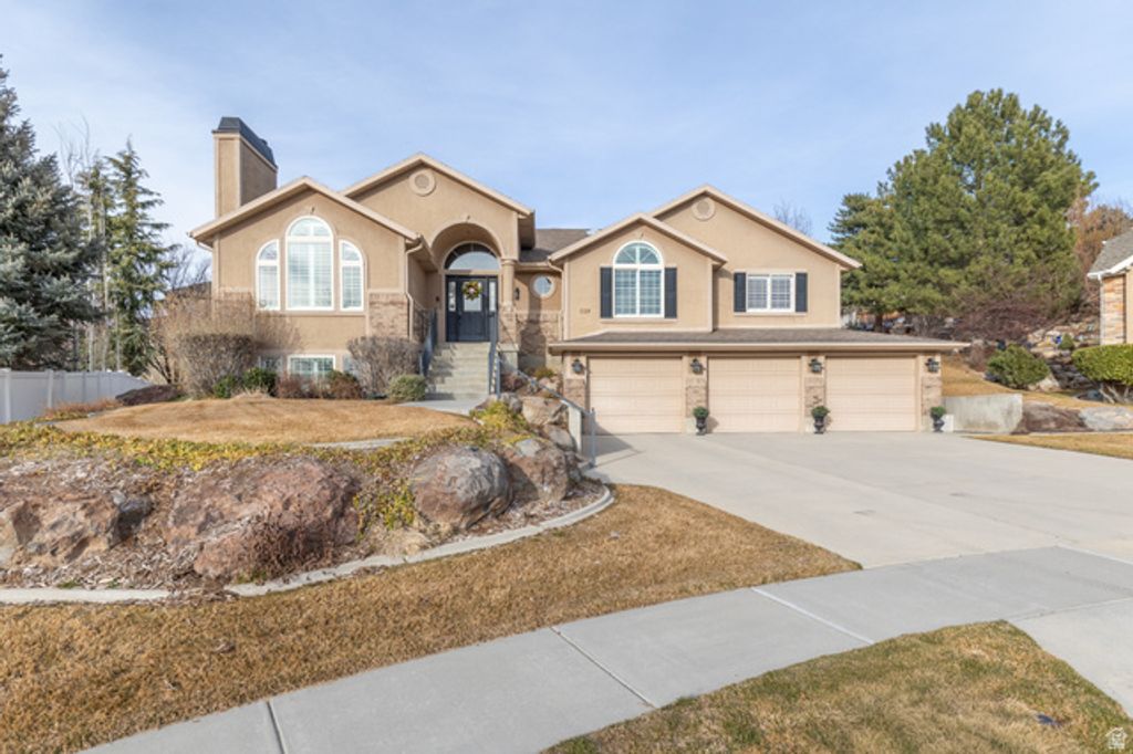 1129 E SANDERS RD, Sandy, UT 84094