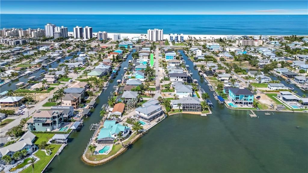 200 Curlew ST, FORT MYERS BEACH, FL 33931 — exterior
