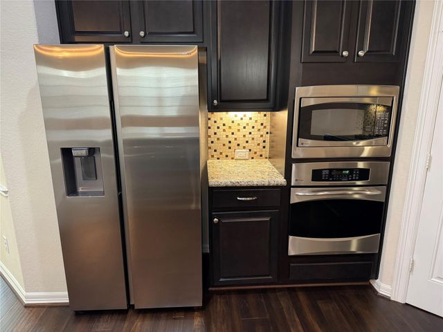 2814 Kings Retreat Circle, Houston, TX 77345