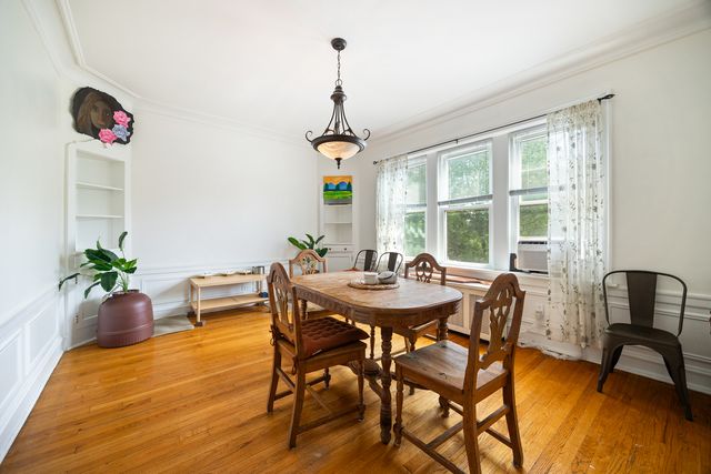 338 S East Avenue 3N, Oak Park, IL 60302
