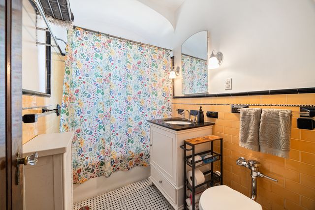 338 S East Avenue 3N, Oak Park, IL 60302