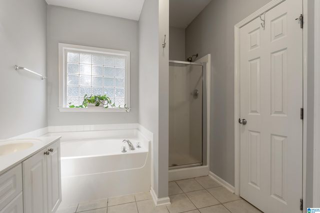 1188 FOREST LAKES WAY, Sterrett, AL 35147