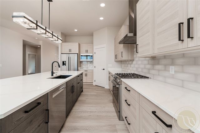 2164 Greenbriar ROAD, Billings, MT 59105