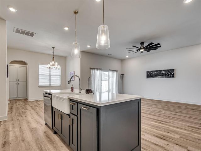 9305 Taggert Lane, Yukon, OK 73099