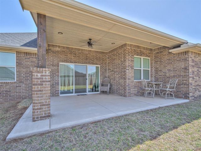 9305 Taggert Lane, Yukon, OK 73099