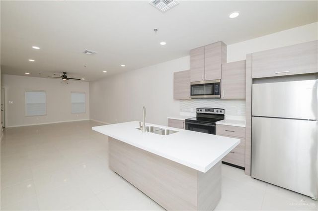 3512 Vanessa Lane 5, Weslaco, TX 78596