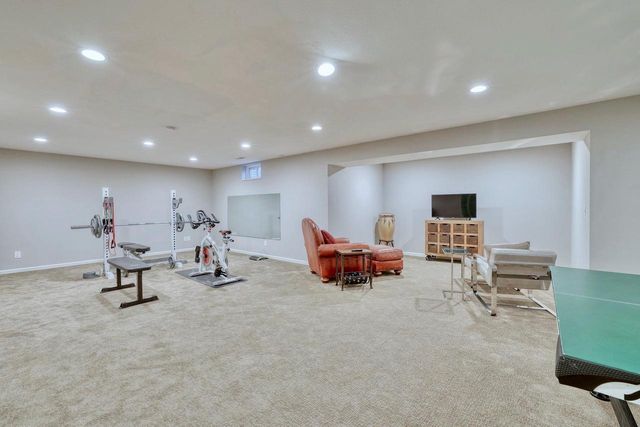 W347N5943 Lake DRIVE, Oconomowoc, WI 53066