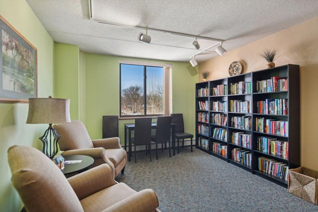 2601 Kenzie Terrace 330, Saint Anthony, MN 55418