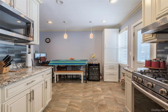 34 Pine Street, Hicksville, NY 11801