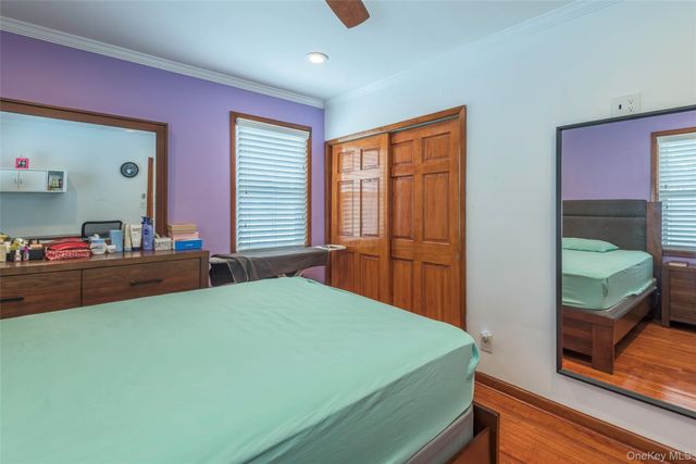 34 Pine Street, Hicksville, NY 11801