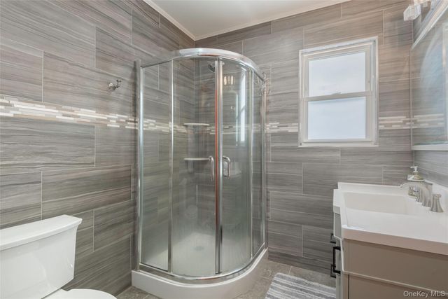 34 Pine Street, Hicksville, NY 11801