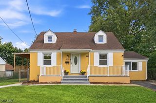 50 Heather Ln, Roselle Boro, NJ 07203