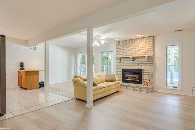 2857 Riverside Drive, Port Huron, MI 48060