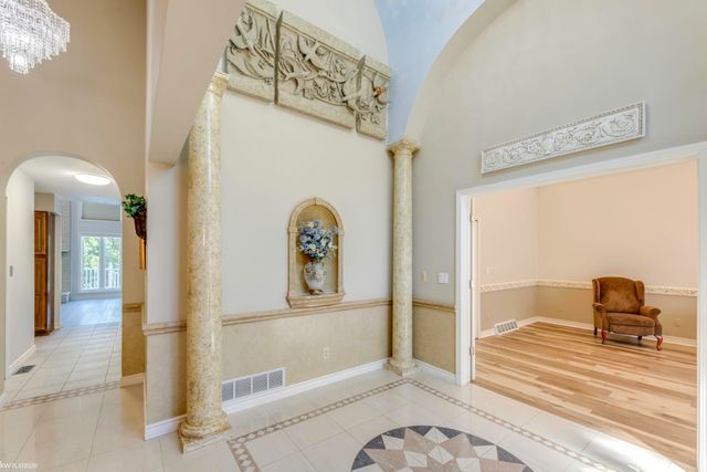 2857 Riverside Drive, Port Huron, MI 48060