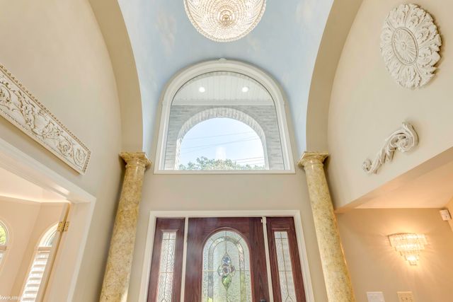 2857 Riverside Drive, Port Huron, MI 48060