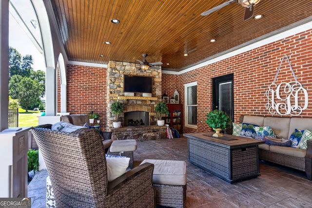 98 Prestwick Drive, Lagrange, GA 30241