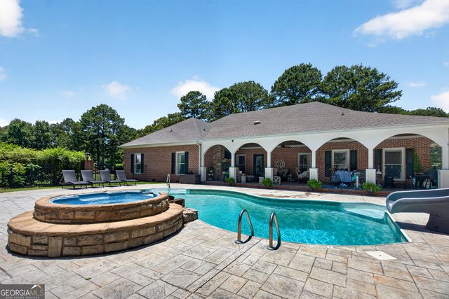 98 Prestwick Drive, Lagrange, GA 30241