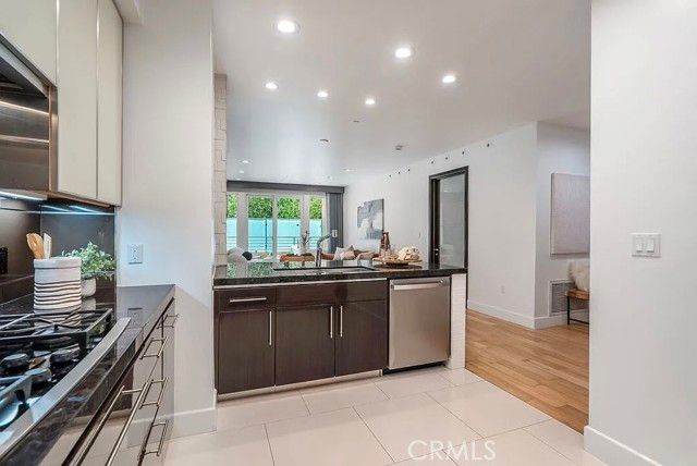 1318 S Roxbury Drive 118, Los Angeles, CA 90035