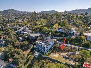 11729 Laurelwood Drive, Studio City (los Angeles), CA 91604