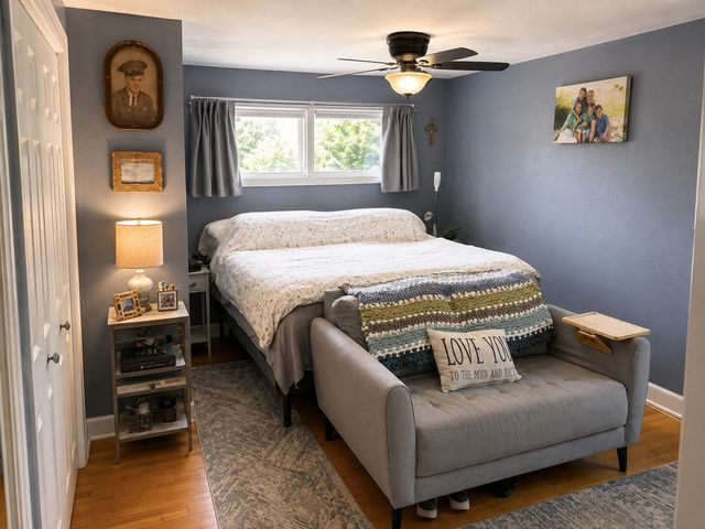 566 Lawndale Court, Holland, MI 49423