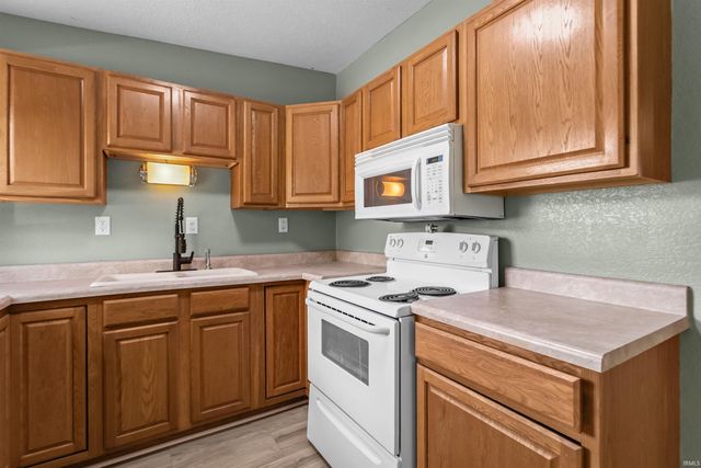 5107 Mohawk Drive, Kokomo, IN 46902