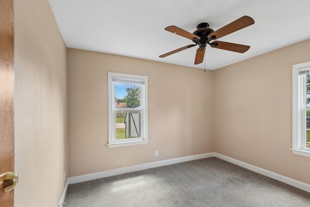 33320 N Sunset Avenue, Grayslake, IL 60030