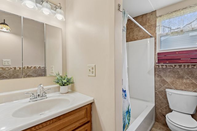 33320 N Sunset Avenue, Grayslake, IL 60030