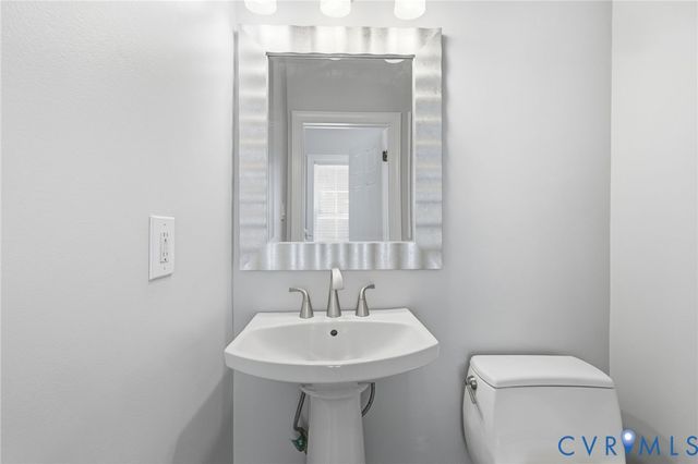 8425 Kintail Dr, Chesterfield, VA 23838