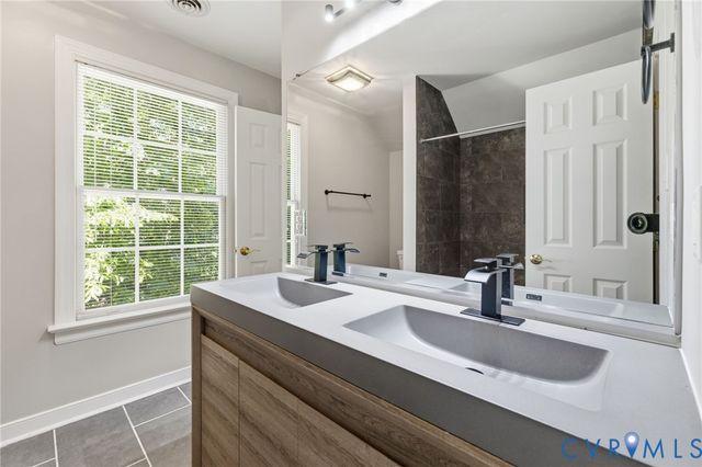 8425 Kintail Dr, Chesterfield, VA 23838