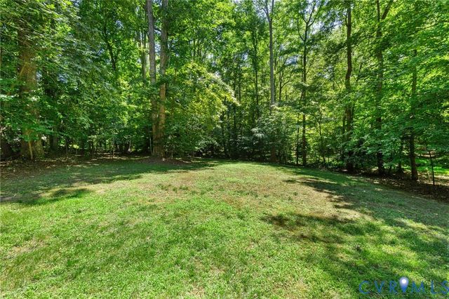 8425 Kintail Dr, Chesterfield, VA 23838