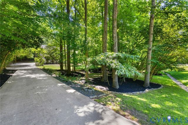 8425 Kintail Dr, Chesterfield, VA 23838