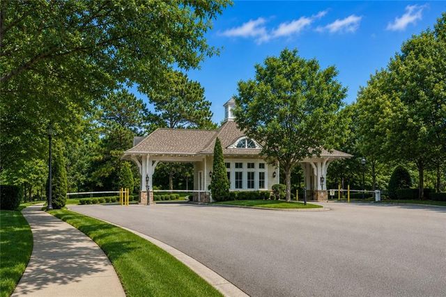 3730 Cypresswood Point, Gainesville, GA 30504
