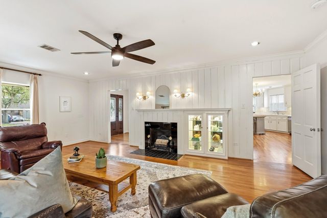 4375 Harvest Lane, Houston, TX 77004