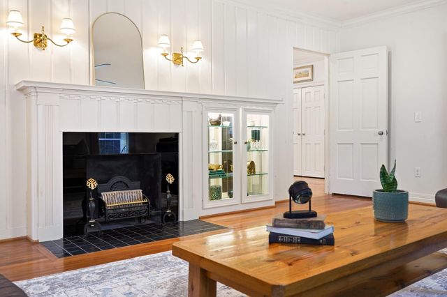 4375 Harvest Lane, Houston, TX 77004