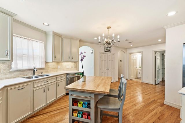 4375 Harvest Lane, Houston, TX 77004