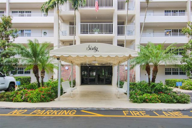 605 Oaks Drive 305, Pompano Beach, FL 33069