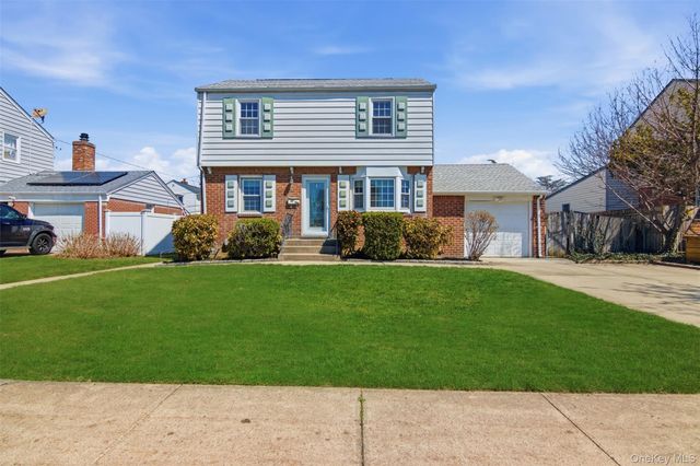 2295 3rd Street, East Meadow, NY 11554
