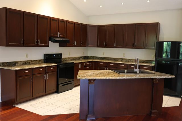 4712 Westervelt Road, Meggett, SC 29449