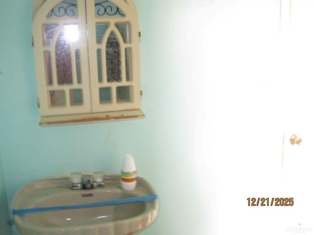 611 San Benito Street, Weslaco, TX 78596