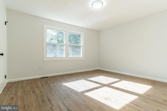 9 HAWTHORNE DR, Medford, NJ 08055