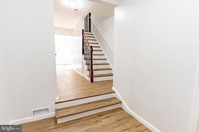 9 HAWTHORNE DR, Medford, NJ 08055